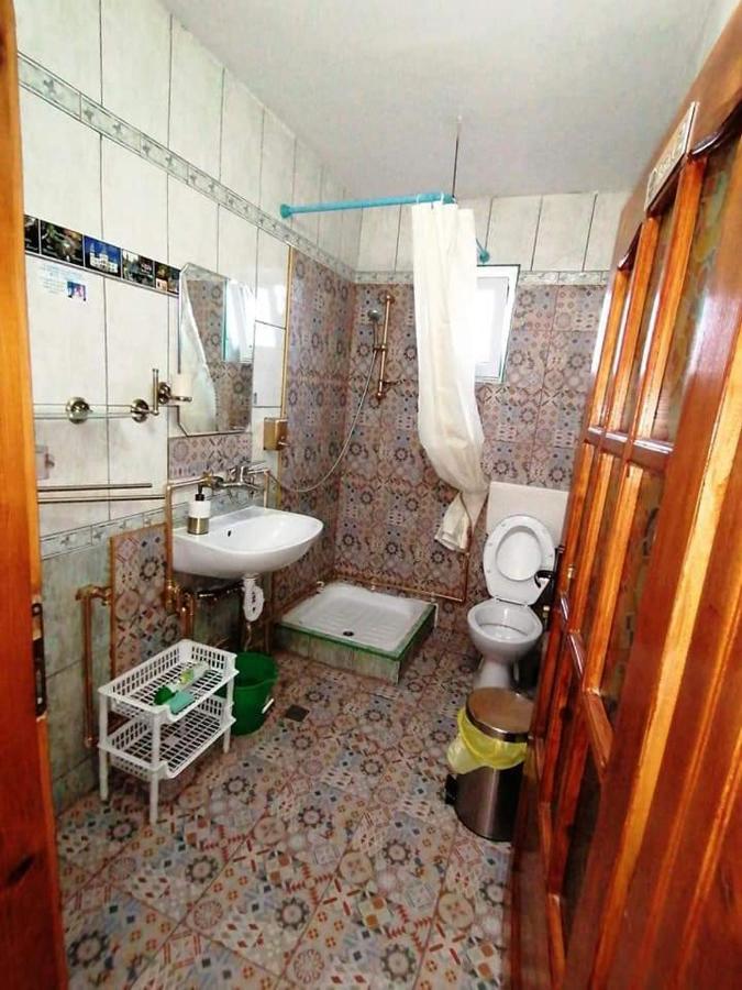 Hostel Pascalis Alesd 외부 사진