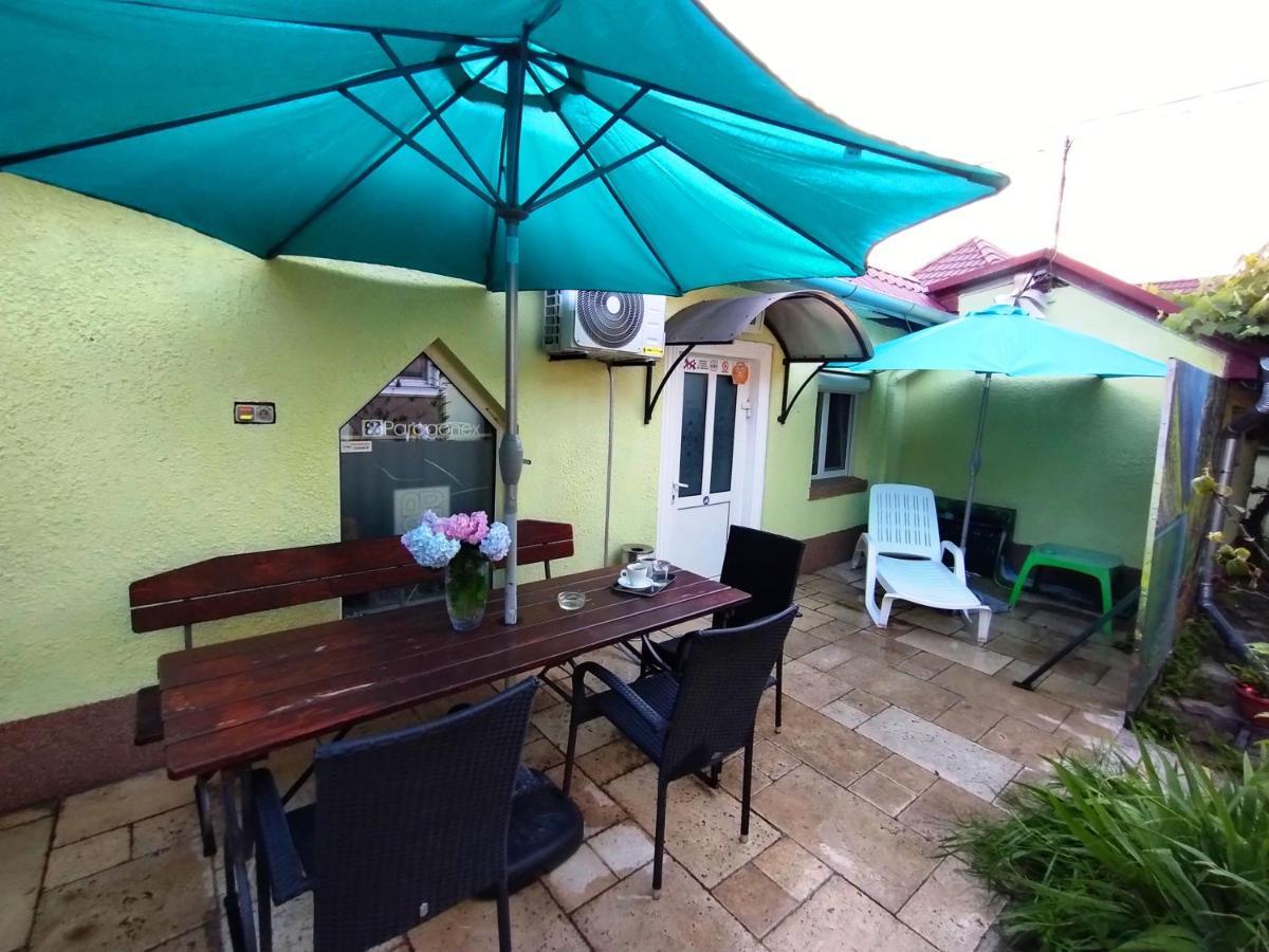 Hostel Pascalis Alesd 외부 사진