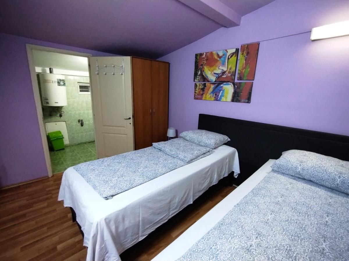 Hostel Pascalis Alesd 외부 사진
