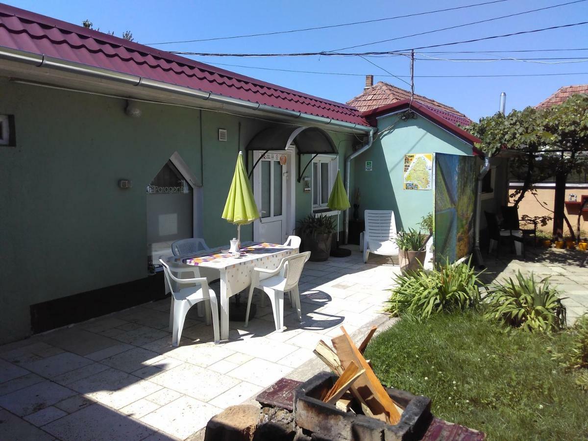 Hostel Pascalis Alesd 외부 사진